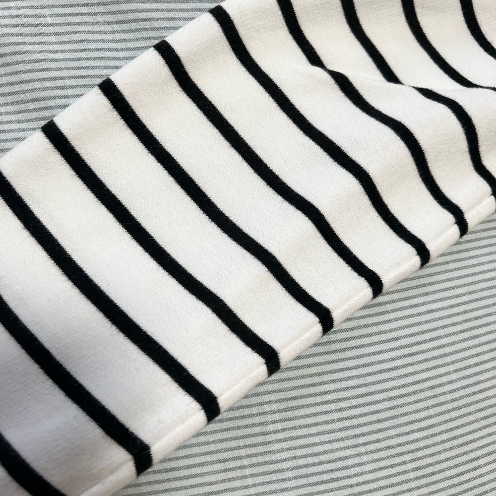 Ralph Lauren White & Black Striped Hooded Pullover - Picture 6 of 13